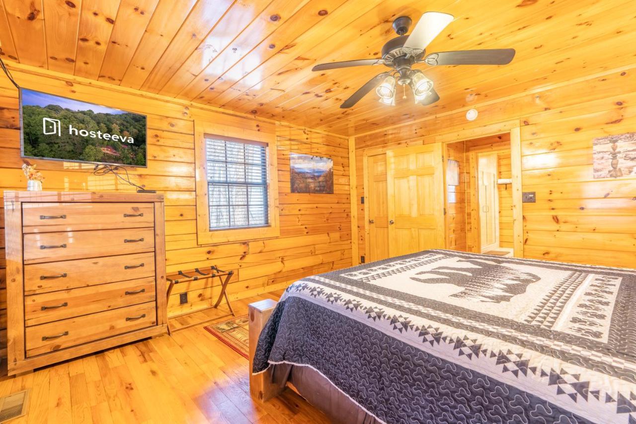 פיג'ן פורג' Comfort Cabin Bearway To Heaven W Private Hot Tub מראה חיצוני תמונה