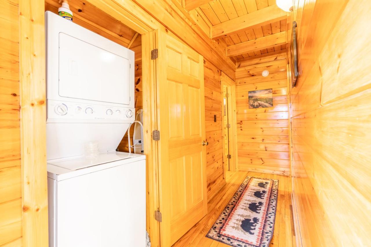 פיג'ן פורג' Comfort Cabin Bearway To Heaven W Private Hot Tub מראה חיצוני תמונה
