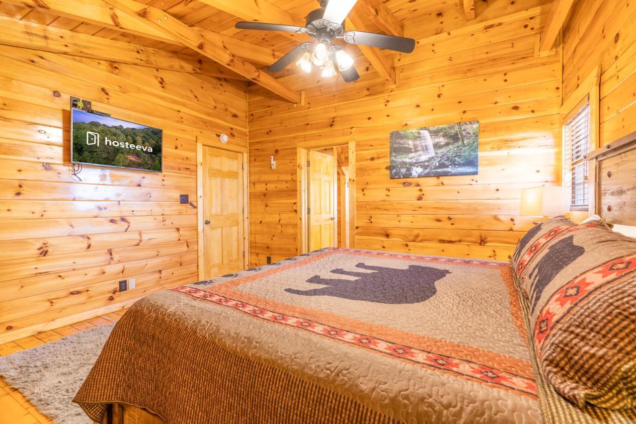 פיג'ן פורג' Comfort Cabin Bearway To Heaven W Private Hot Tub מראה חיצוני תמונה